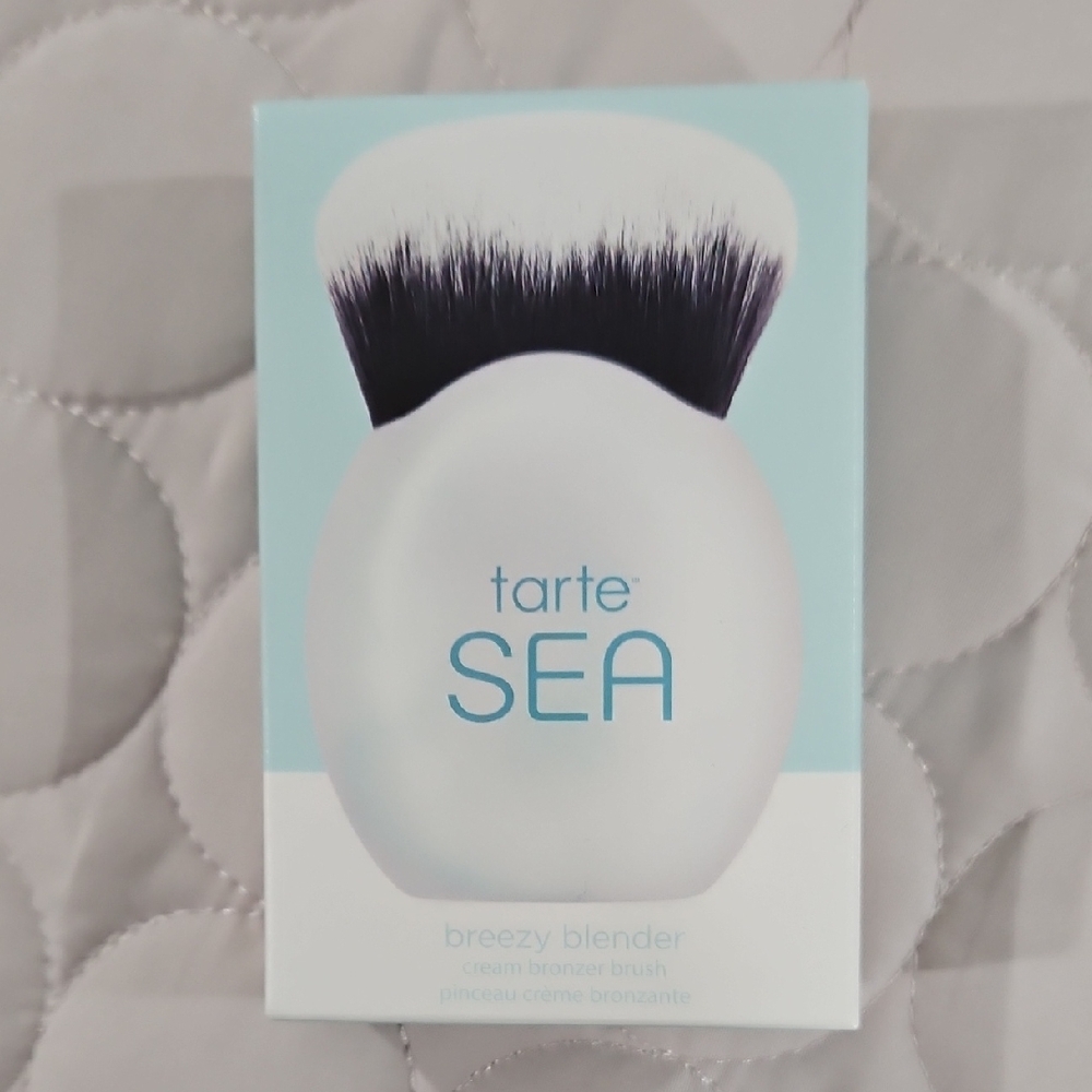 Tarte SEA Breezy Blender Brush